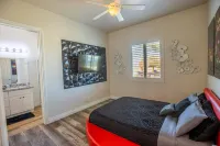 3400 SqFt House W/40Ft Heatable Pool/Spa- Strip View Hotels in der Nähe von Nevada State College