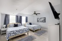 Heated Safe Family Pet Friendly Pool Home Near the Beaches Sleeps 12 Fire Pit