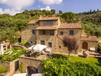 Wonderful villa at the foot of Cortona with private pool and unforgettable views
