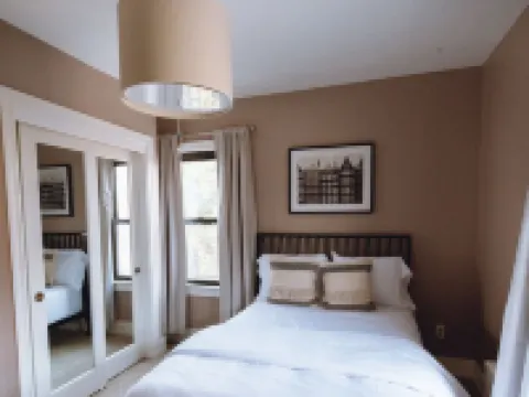 Oak Park Victorian by Flw Studio 奧克帕克酒店