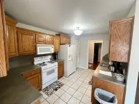 Relaxing stay in Stillwater, OK! Enjoy and relax in in this spacious home.