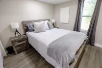 New remodel family friendly and just minutes from downtown and ski resorts