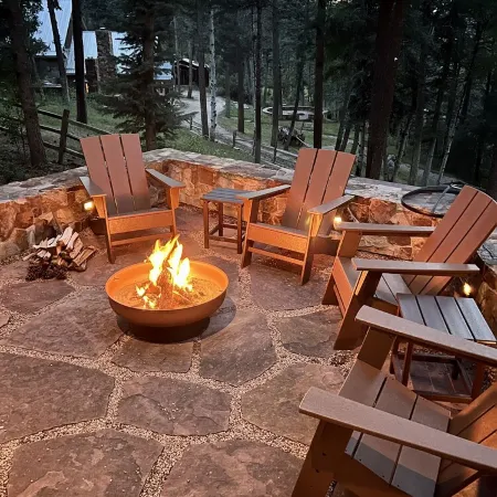 Elegant Chalet in Taos Canyon