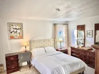 Neat & Tidy Private Entry Cozy Suite in Dayton Area with a Dedicated AC Hotels in Beavercreek