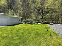 Creekside Chalet @ Knoebels! Deck, Yard & FirePit