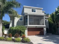 Fabulous Custom Home in Siesta Key!