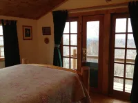 Denali View Mountaintop Guesthouse