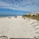 LIVE ON THE BEACH. Gulf Beach Front - Spectacular views.