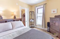 Sugar River Suite - Your Sweet Escape in the Heart of it All!