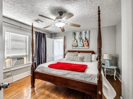 Huge Historic Gem Steps From The University of Oklahoma