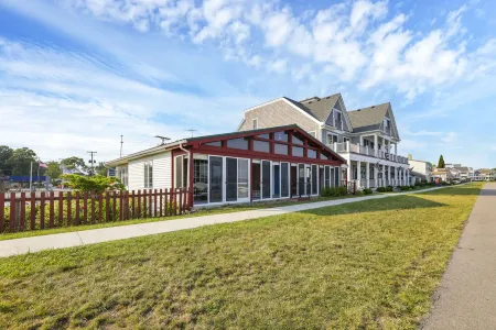 Waterfront House with Private Dock on Buckeye Lake