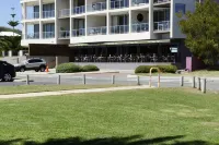 Beachfront Holiday House - Pet Friendly Ocean Frontage Hotels near Dolphin Quay