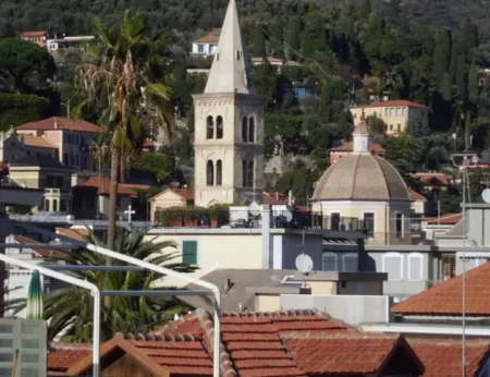 30 METERS SEA NEW TRILO DOUBLE SERVICES LARGE BOX 100 METERS Отели рядом с достопримечательностью «Bagni Alexandra»