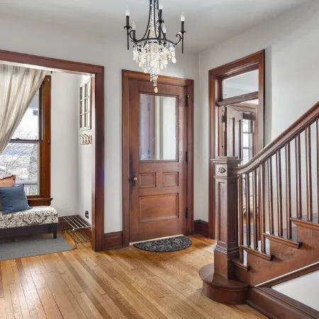 Dubuque's Front Porch~Historic Charmer~Walk Downtn