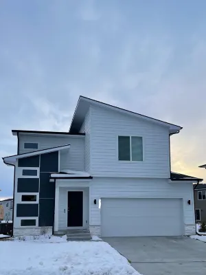 New 3 Bedroom House with attached Garage Parking