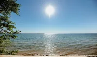 On Lake Michigan, close to Fishtown, Sand Dunes, Bike trials, Casino, Wineries
