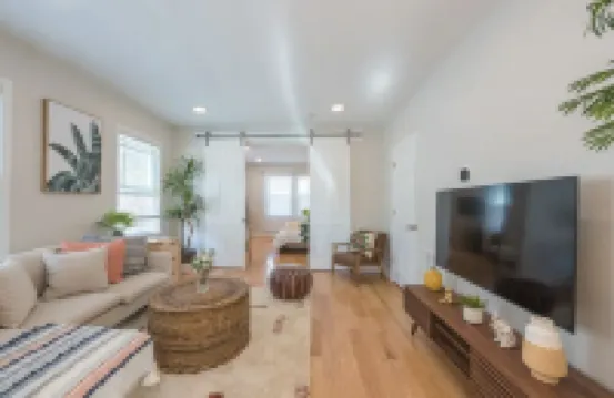 Airy Downtown 1BR w/ Parking