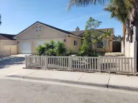 Family & Military-Friendly 4Br/2BA Near Camp Pendleton, Legoland & Coastal Fun - 2 stjerner