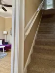 Color Pop Casa | 2BR/1BA Townhome near Ford Center Mesker Park Zoo & Botanic Garden附近的飯店