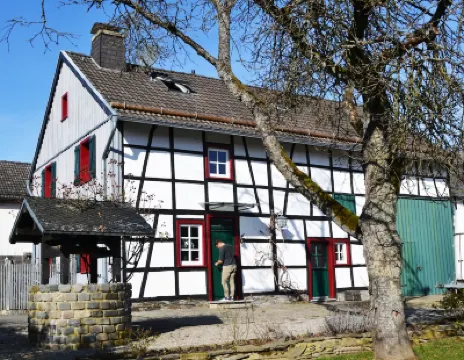 romantic holiday home Hotels in der Nähe von Katholische Kirche St. Barbara Rurberg