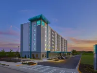 AC Hotel Atlanta Airport Gateway Hotels near Georgia International Convention Center