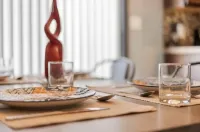 12Mins To Louisville, Gameroom, Patio&Grill - RusticElephant Hôtels à : Comte de Clark