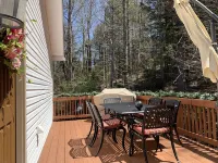 Hottub, Sauna, Deck, Backyard, Hi-Speed Internet Hotel dekat Hunter Mountain