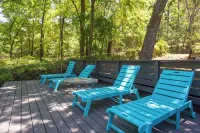 FREE Swim Hot Tub!! Nestled in the Trees on Cedar Creek Lake