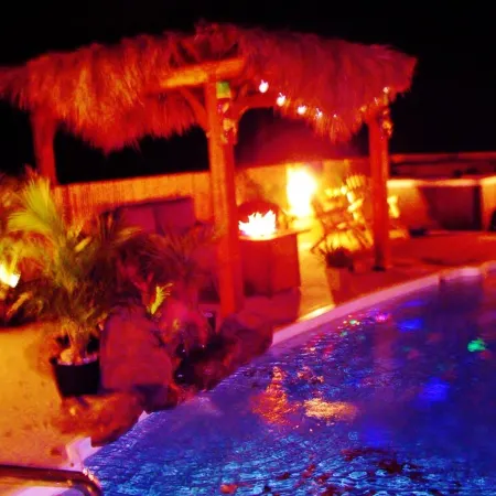 TIKI POOL & SPA, GOLF CART, KAYAK, WATERFALL, FIREPIT EXCELLENT LIGHTHOUSE VIEWS