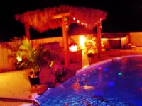 TIKI POOL & SPA, GOLF CART, KAYAK, WATERFALL, FIREPIT EXCELLENT LIGHTHOUSE VIEWS - ビーチサイド