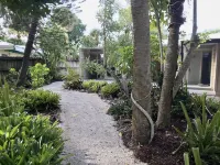 Mid-Century Meets Boaters’ Dream