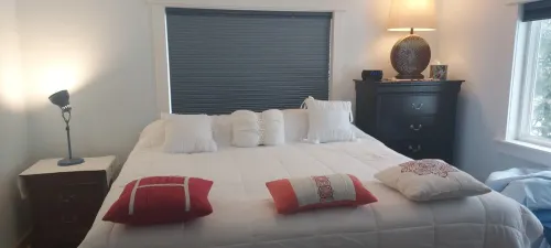 Waterfront Home Easy Reach to Grand Rapids Hotel a Plainfield charter Township