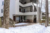 Premiere Two bedroom getaway Slope Side Wintergreen Resort Condo