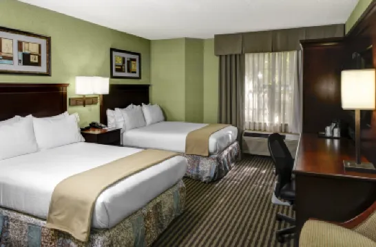 Holiday Inn Express & Suites ATLANTA BUCKHEAD by IHG Hotels near Atlanta History Center