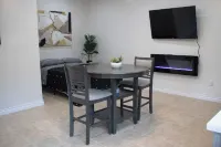 Cozy studio in fantastic Tulare with WiFi access