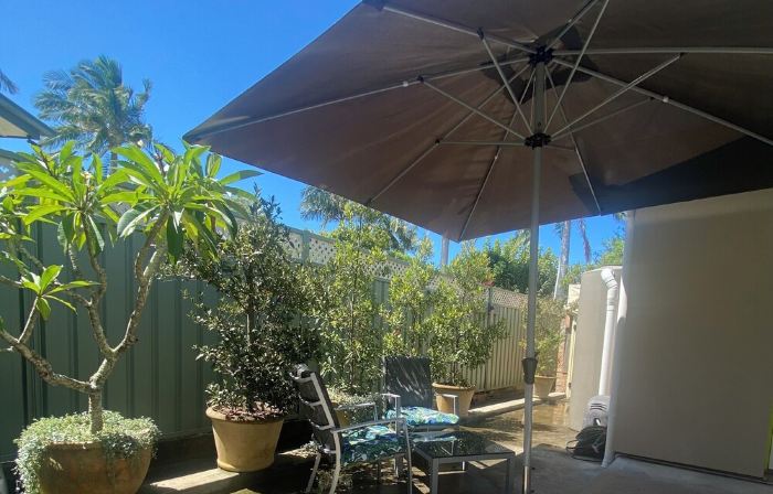 Wamberal/Terrigal Beach is a 10-15 Min Walk or 4 Minute Drive Away.*New Fast Nbn