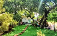 Baandin Rimnum Resort Hotels in U Thong