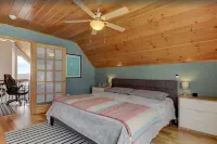 Tranquil Mountain View Home Near Downtown North ConwayMountain Views. Cable TV.