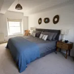 Surf Cottage. Beautiful 4 bed townhouse, the heart of Cromer, steps to the beach - 3성급