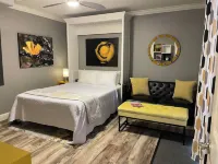 Newly Listed - Granite Hill - 2 Queen Bedroom Guest Suite A