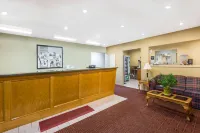 슈퍼 8 바이 윈덤 채누트