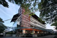 Hay Bandung Hotel dekat Pertigaan Trunojoyo Sultan Agung