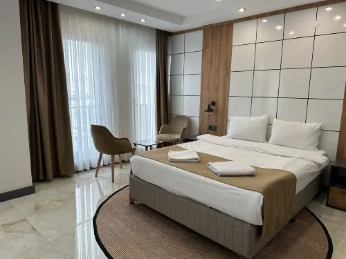 Pars Palas Hotel