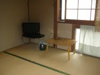 Ryokan Matsuyama Hotel in zona Takeuchi Lantern