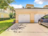 Magical & Relaxing Condo W/Pool Access Near Disney