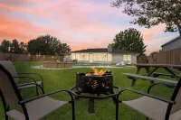Discount 30% - King Beds Sleep16+ Country Pool Paradise, Lake, Arcade, Theater