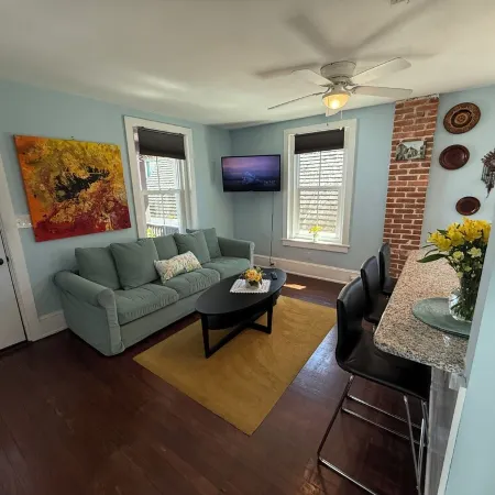 Charming Suite on Charlotte