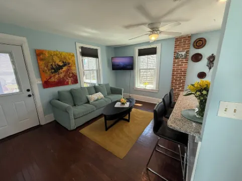 Charming Suite on Charlotte