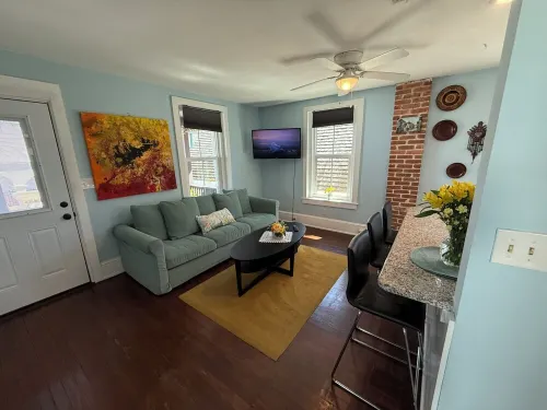 Charming Suite on Charlotte