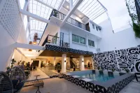 Kadangyan by 3BU Hostel